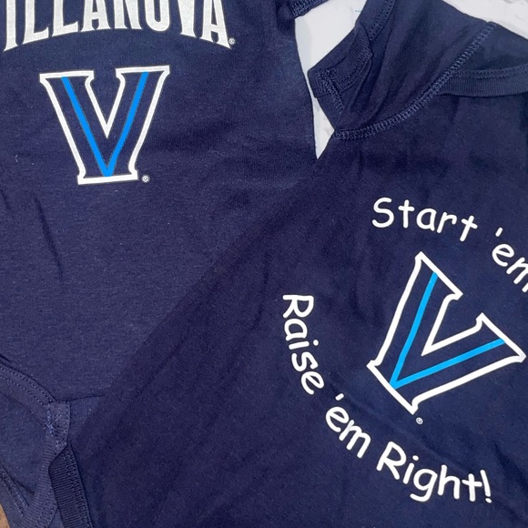 Villanova Onesie Bundle - Picture 2 of 4